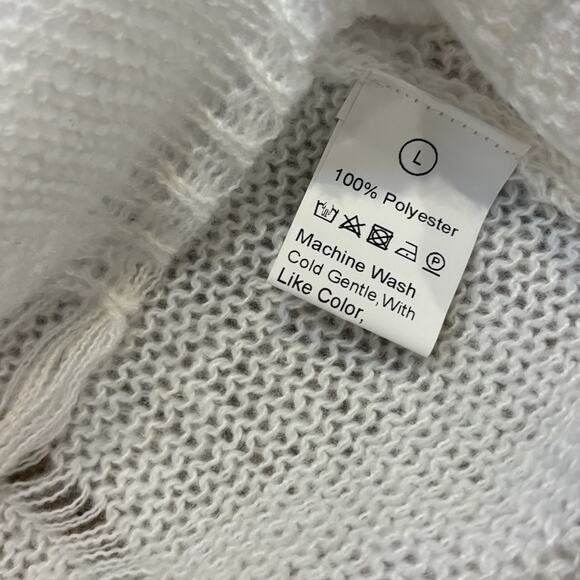 Skull Printed Distressed Bright Snow White Relaxed Crewneck Sweater Large NEW - Picture 4 of 4